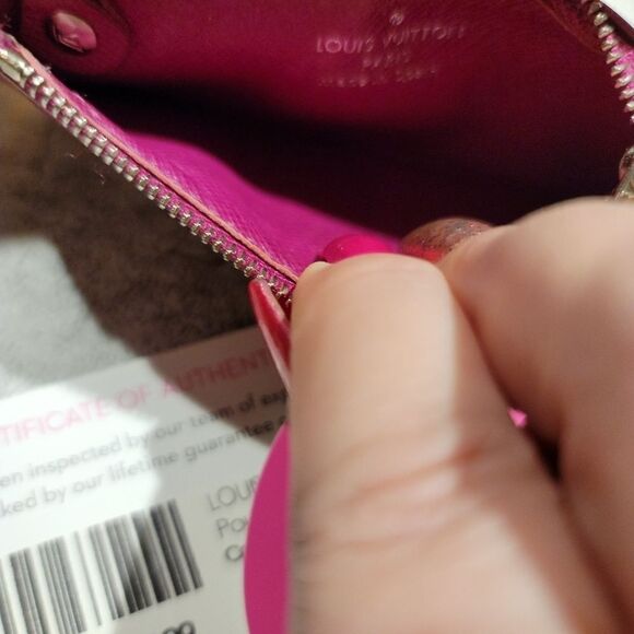 Louis Vuitton Epi Leather Cles or Key Pouch in the Color Grenade Authentic - Picture 2 of 8